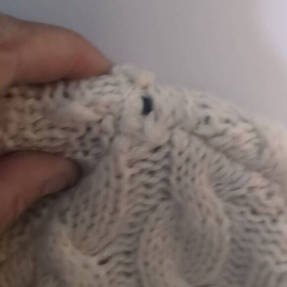 Inis Crafts Beige Cream 100% Merino Wool Cable Knit Sweater M Medium - Picture 9 of 9